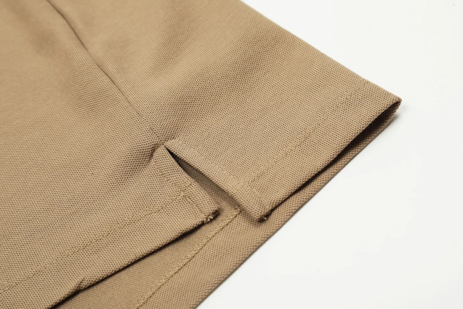 🅿️152 "Top quality" Style number: DS001# (not off the shelves all year round) [Ralph Lauren classic pony embroidered lapel POLO short sleeves] ✅Ralph Lauren Ralph Lauren classic basic versatile POLO short sleeves ✅Main supply platform live broadcast Wholesale entities will be replenished when out of stock Not removed from the shelves ✅ZP quality 1:1 version Scan the code to enter the GF website Z cabinet quality ✅Detailed quality The only one in Guangzhou Imported pique fabrics Mainly high-end, cost-effective and good quality. Needless to say, the version is restored to the original version. The maximum size can be worn up to 210 pounds. Loose, comfortable and stress-free. ✅Wear for work and life. Suitable for various occasions. A must-have recommendation for couples. Size: